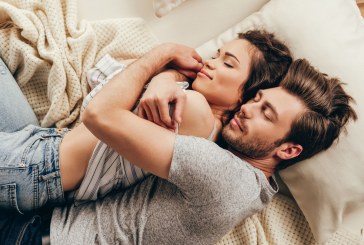 Përse është e rëndësishme të keni seks pothuajse çdo ditë: Ekziston arsyeja e shkëlqyeshme