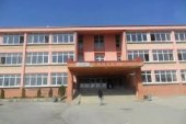 Nxënësit e klasave 7,8,9,11 dhe 12 i kthehen mësimit