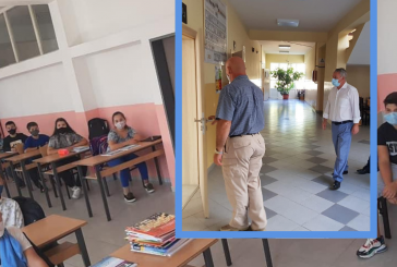 Kryetari Kuçi uron nxënësit për fillimin e vitit shkollor në Junik