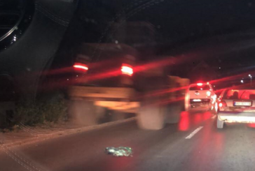 Buldozerë për t’i rrënuar kazinotë në Karaçevë (Foto)