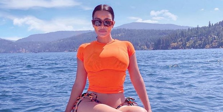 Kim Kardashian shfaqet e parezistueshme