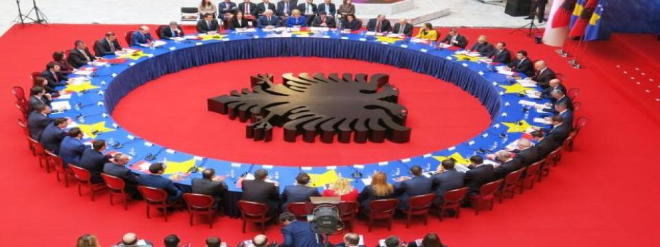 Shtyhet për 2 tetor mbledhja e dy qeverive Kosovë-Shqipëri