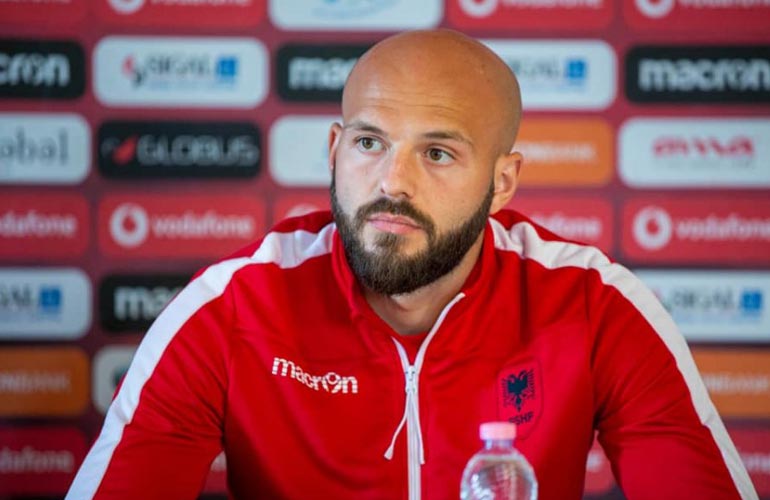 Arlind Ajeti rikthehet në futbollin italian, i bashkohet skuadrës nga Serie B