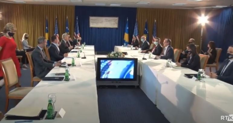 Fillon takimi Hoti-Grenell