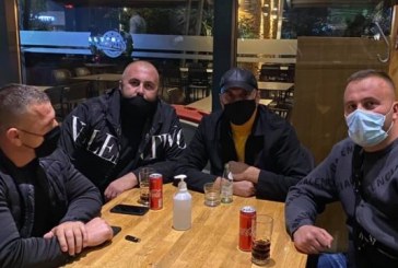 Sqarohet Gani Geci, tregon pse nuk iu bind policisë për t’u larguar nga kafeneja