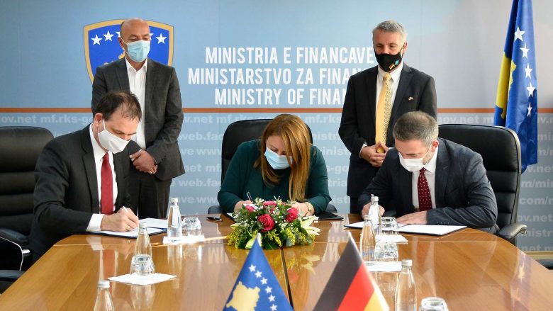 Nënshkruhet marrëveshja e zbatimit për projektin “Parku i Inovacionit dhe Trajnimit në Prizren”