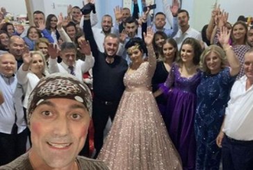 Aktori kosovar publikon foto nga një dasmë: Ministër na fal, por për idare e kemi