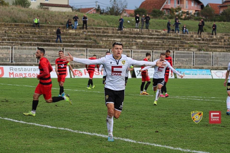 Ballkani mbanë epitetin e liderit në Superligën e Kosovës