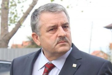 “Nxehet” Agim Veliu, i dërgon porosi direkte Ramush Haradinajt