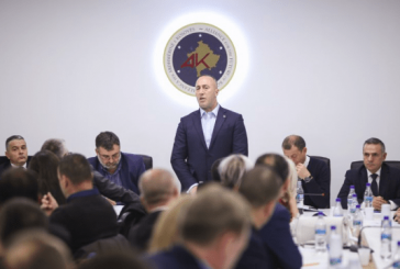 AAK i reagon Lutfi Haziri i cili tha se Isa Mustafa duhet të bëhet president