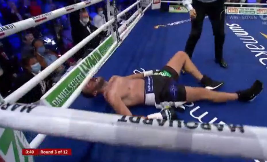 Rundi i tretë dhe Haxhi Krasniqi shpallet kampion pasi nokauton
