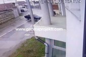 Vet-aksidentohet një veturë në lagjen Miroc të Junikut