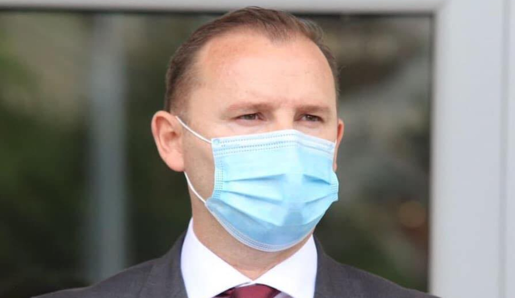 Zemaj: Po shqyrtohet mbyllja e kufijve dhe kufizim i lëvizjes në zonat më të prekura me COVID-19