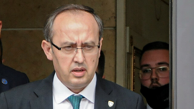 “Krejt jeta më ka shkuar si student”, Hoti tregon se pse e merr bukën me vete në punë