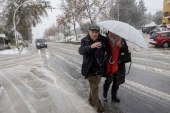 Ndryshon moti, borë e shi në fundjavë