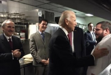 Fisi Biberaj nga Tropoja miq të vjetër me presidentin Joe Biden