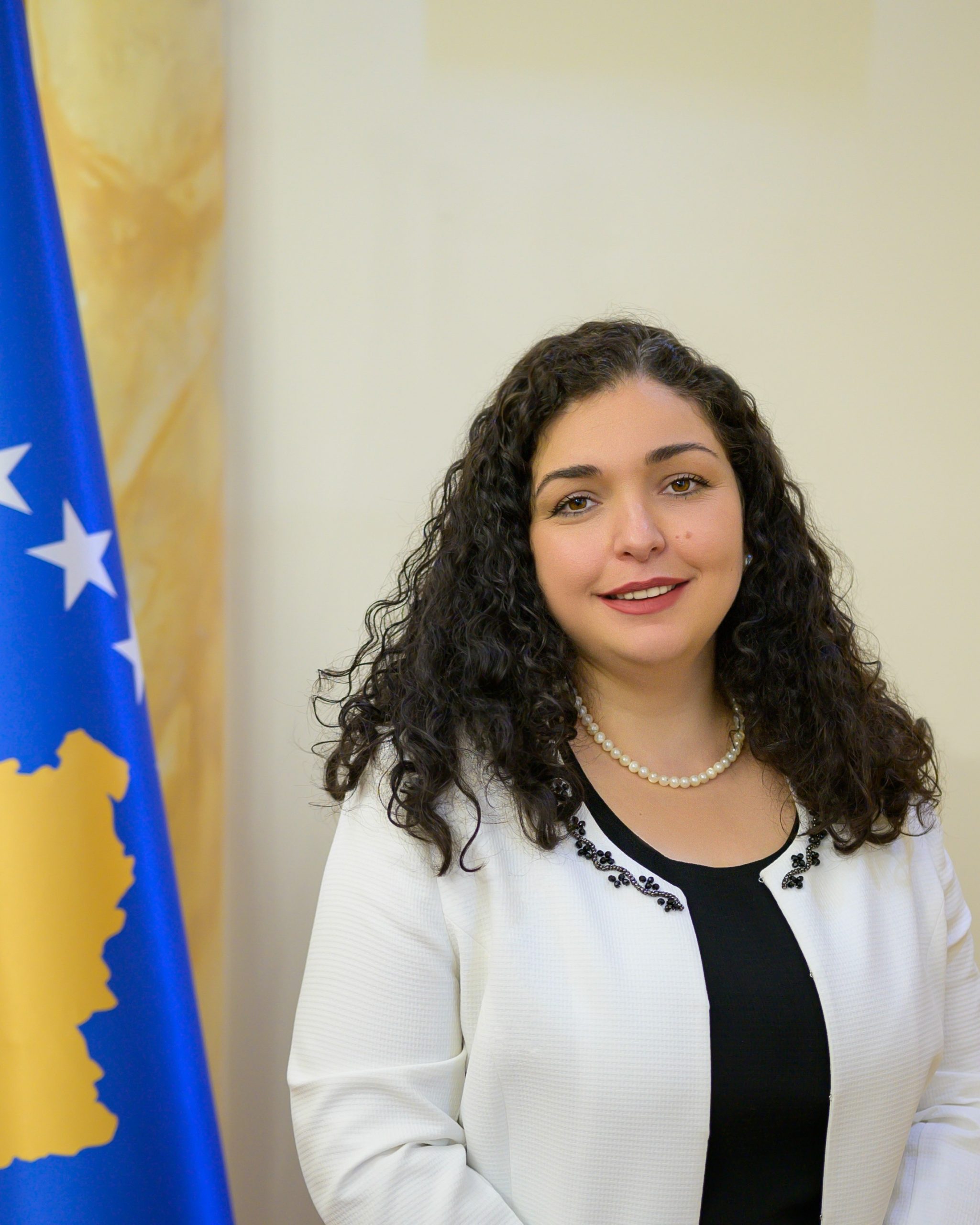 Vjosa Osmani i drejtohet popullit si presidente: Do ta ruajë stabilitetin. Zoti e bekoftë Kosovën