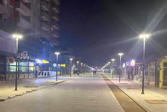 Dyshohet se dikush qëllimisht po dëmton siguresat e ndriçimit publik në bulevardin e Podujevës