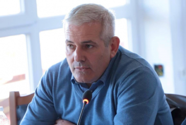 Më në fund flet Sveçla për dy kasafortat dhe dhomën e përgjimeve