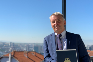 Ambasadori gjerman bën thirrje të kalohet Ligji për Rimëkëmbje Ekonomike