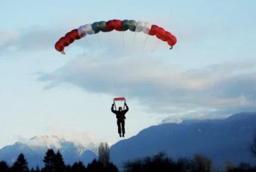 Kështu kërceu Kadri Veseli nga aeroplani për t’u nisur drejt Kosovës