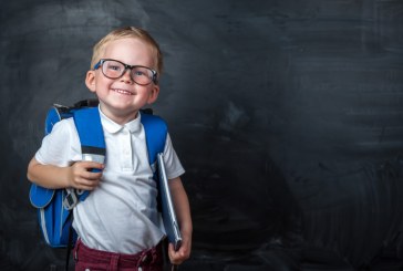 50 pyetje që mund t’ia parashtroni fëmijës në vend të “Si të kaloi dita sot?”