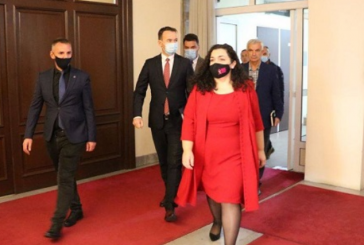 Pasi i shkarkoi konsujt, Vjosa Osmani merr vendim të pezullohen të gjitha konkurset në Presidencë
