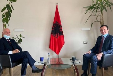 Sokol Dobruna aderon në partinë e Albin Kurtit