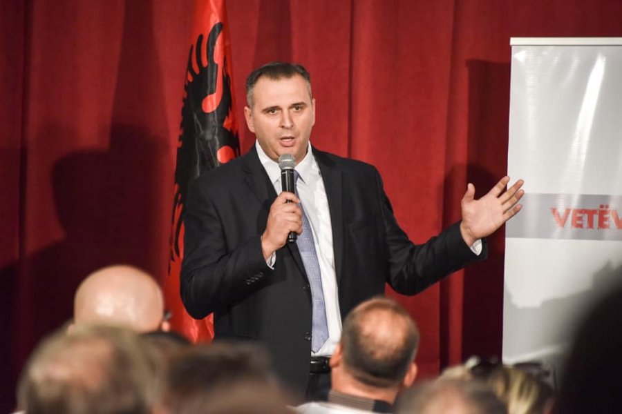Deputeti i LVV-së: Driton Selmanaj e ka vendin në Beograd e jo në Qeverinë e Kosovës