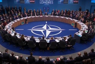 NATO i reagon Vuçiqit pasi kërcënoi me luftë