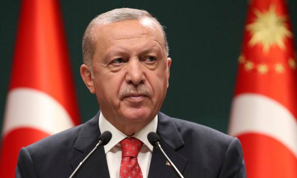Erdogan dërgon ushtrinë në Azerbajxhan
