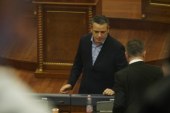 “Nuk është mirë me rrejt”: Gashi i ashpër me VV’në në Kuvend