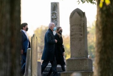 Biden viziton varrin e djalit të tij në mëngjesin e ditës së zgjedhjeve
