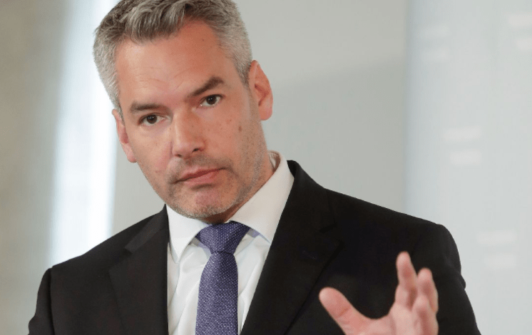 Ministri i Brendshëm i Austrisë: Sulmi po vazhdon, kryesit janë të armatosur rëndë