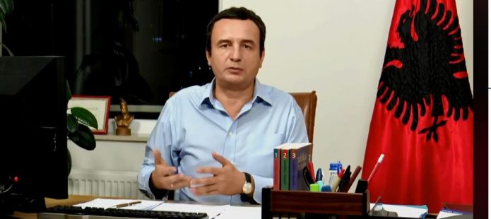 Kurti shkruan për 28 nëntorin, përmend Rexhep Selimin por jo Thaçin e Veselin