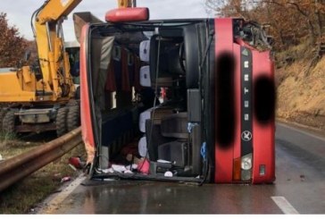 Aksidentohet autobusi Prishtinë-Gjilan, lëndohen katër persona