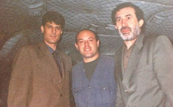 Fotografi e rrallë: Hashim Thaçi në helikopterin e NATO’s duke u kthyer në Kosovë