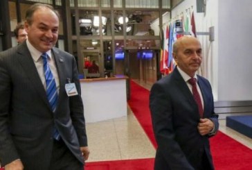 PDK-ja zbulon kushtin që i kanë vënë Isa Mustafës për çështjen e presidentit