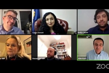 Albin Kurti dhe Vjosa Osmani bashkohen në një bisedë me deputetin gjerman
