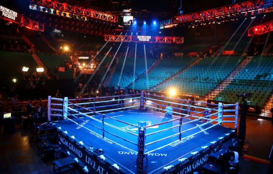 Gjithçka gati për meçin e shumëpritur: Këtu mund ta shikoni LIVE super duelin Joshua – Pulev