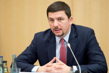 Memli Krasniqi përfaqëson PDK-në në takimin me Osmanin