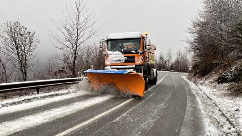 Ministria e Infrastrukturës njofton për gjendjen e rrugëve pas ndryshimeve atmosferike