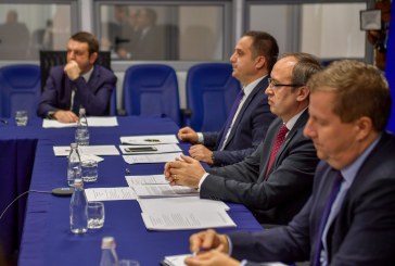 Vazhdon ora policore dhe masat e tjera, Hoti njofton se nuk ka ndryshime