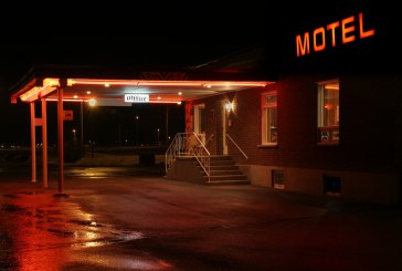 Flet 21-vjeçarja për momentin kritik në motel me 61-vjeçarin: Nuk shkova me të për para