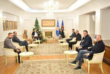 Vjosa Osmani godet LDK-në,  ia merr disa asamblistë  në Ferizaj