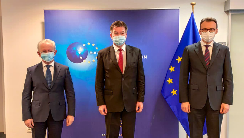 Lajcak jep detaje rreth takimit të sotëm Kosovë-Serbi, tregon kur rifillon dialogu