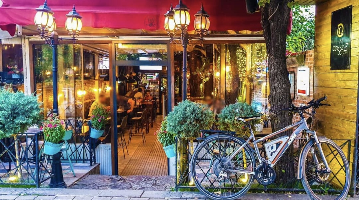 A do të zgjatet orari i punës gjatë festave? Ministria i përgjigjet gastronomëve