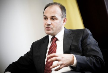 Hoxhaj: PDK-ja nuk shantazhohet për postin e presidentit, por është për një zgjidhje që pajtohen krejt partitë politike