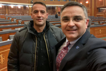 Besnik Tahiri thumbon pak VV-në