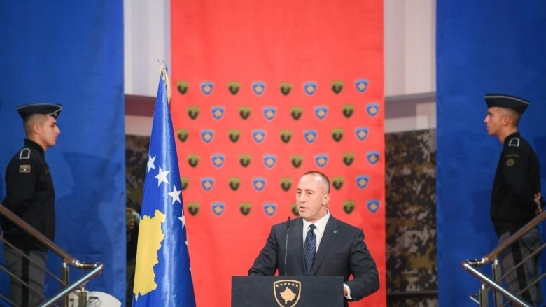 Haradinaj uron 2 vjetorin e Ushtrisë së Kosovës